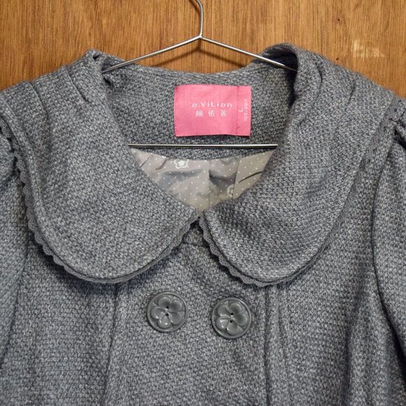 【SOLD】Gray Bow 46% Wool Winter Jacket - a. YiLian 阿依莲 Lolita Style - Picture 2 of 8